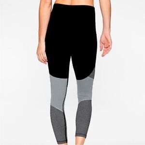 Athleta black and gray size small leggings